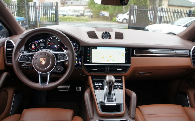 Porsche Cayenne cena 599900 przebieg: 39900, rok produkcji 2022 z Białystok małe 407